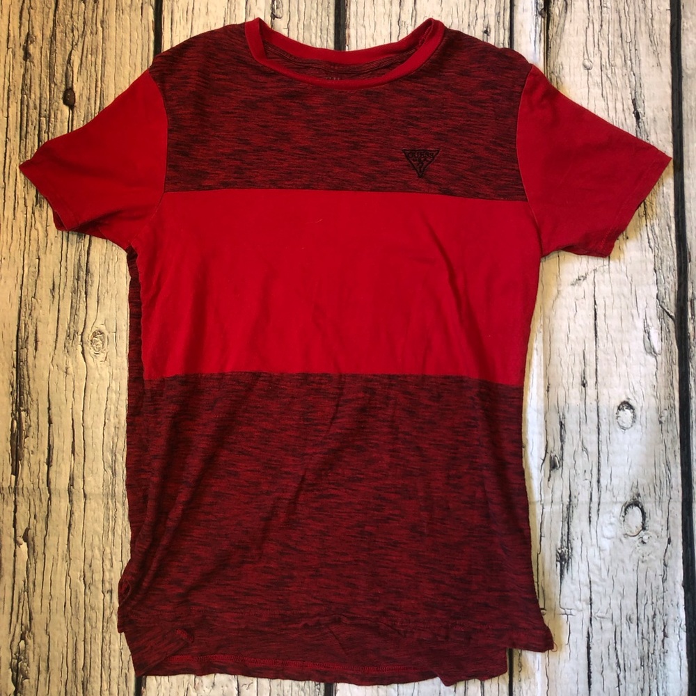 Guess red t-shirt